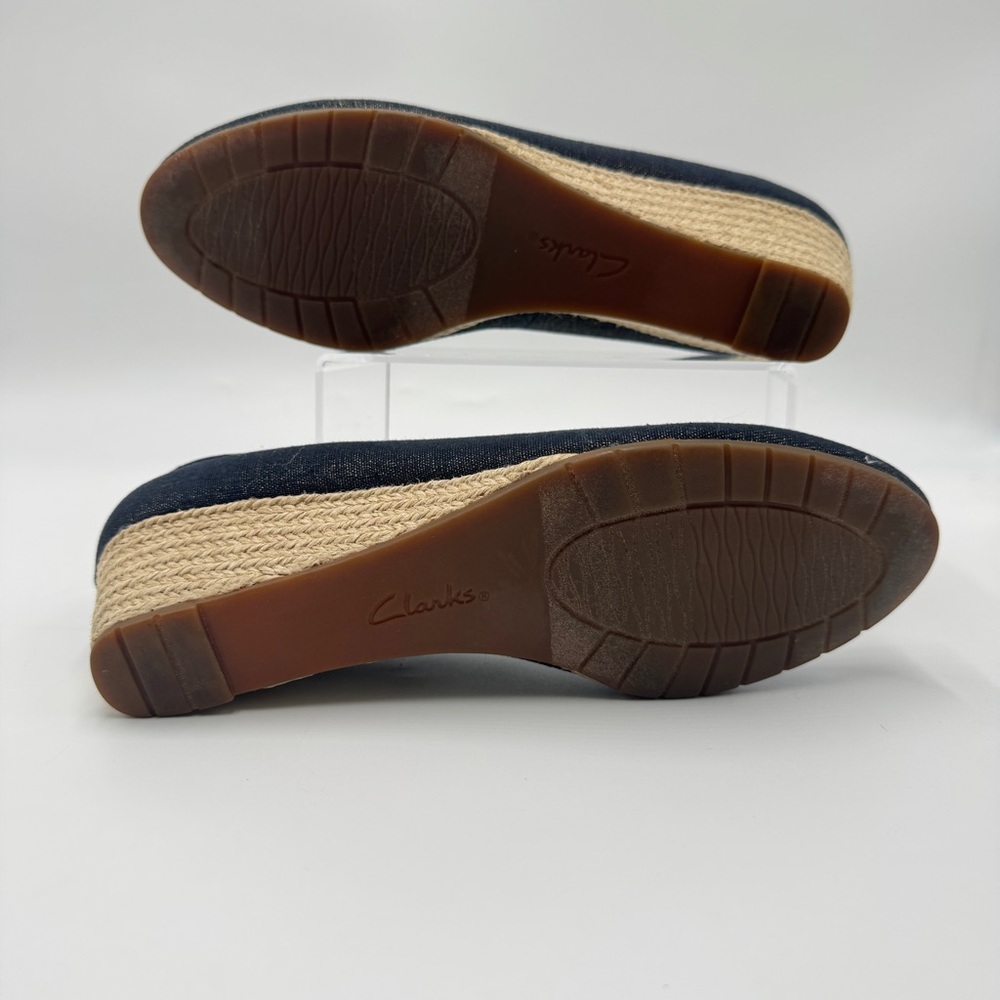 Clarks Blue and Tan Wedge Shoes NWOT Size 8 - Picture 6 of 8